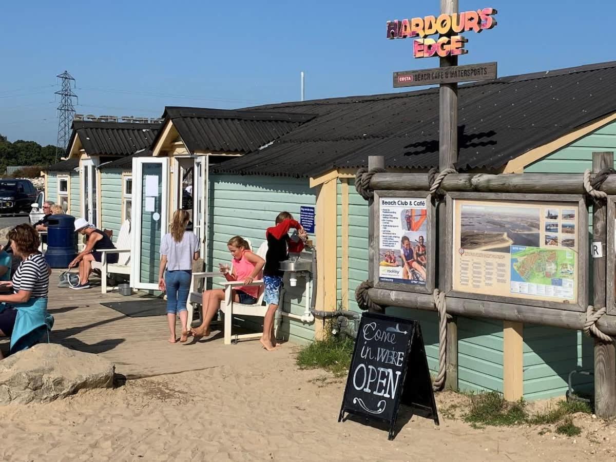 Club Tropicana Poole Esterno foto