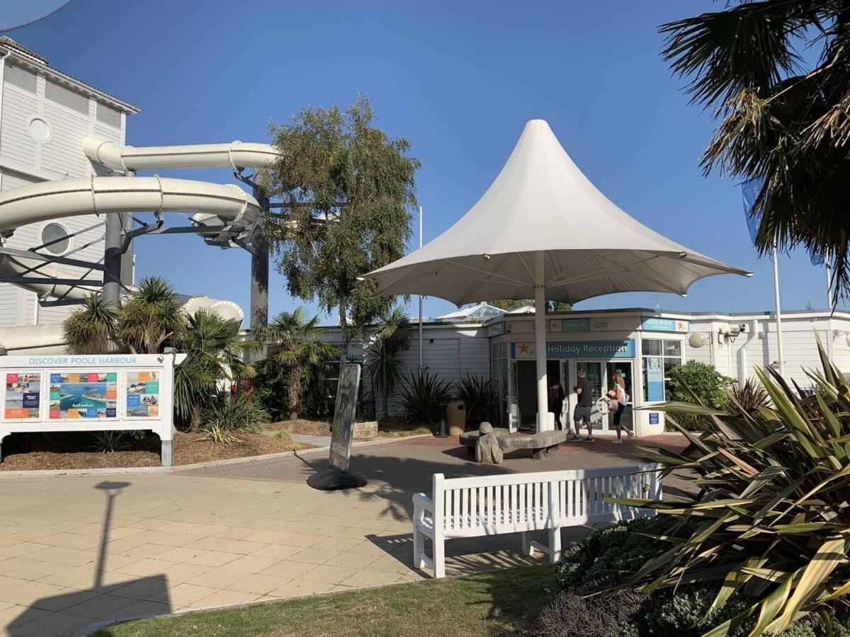 Club Tropicana Poole Esterno foto