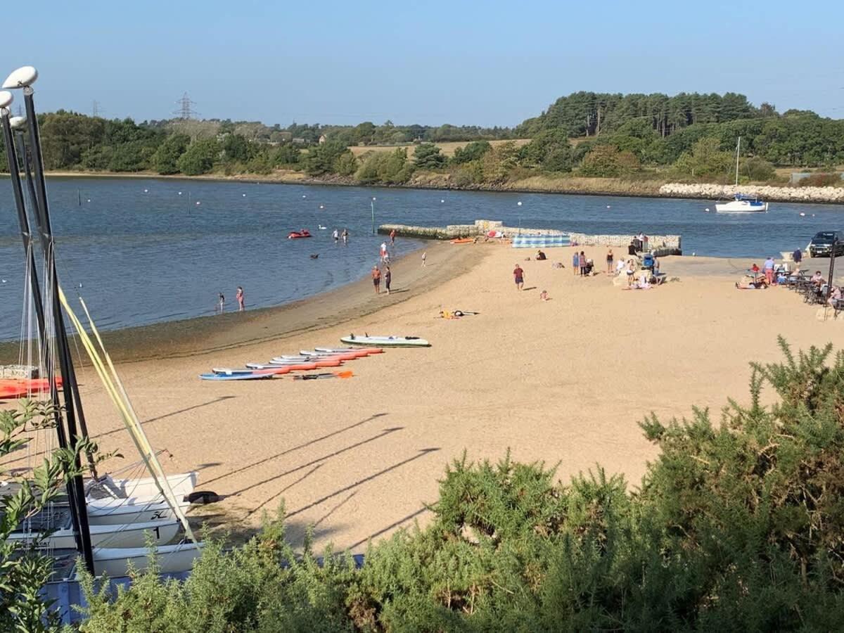 Club Tropicana Poole Esterno foto